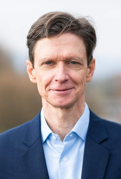 Dr. Christoph Grobbel